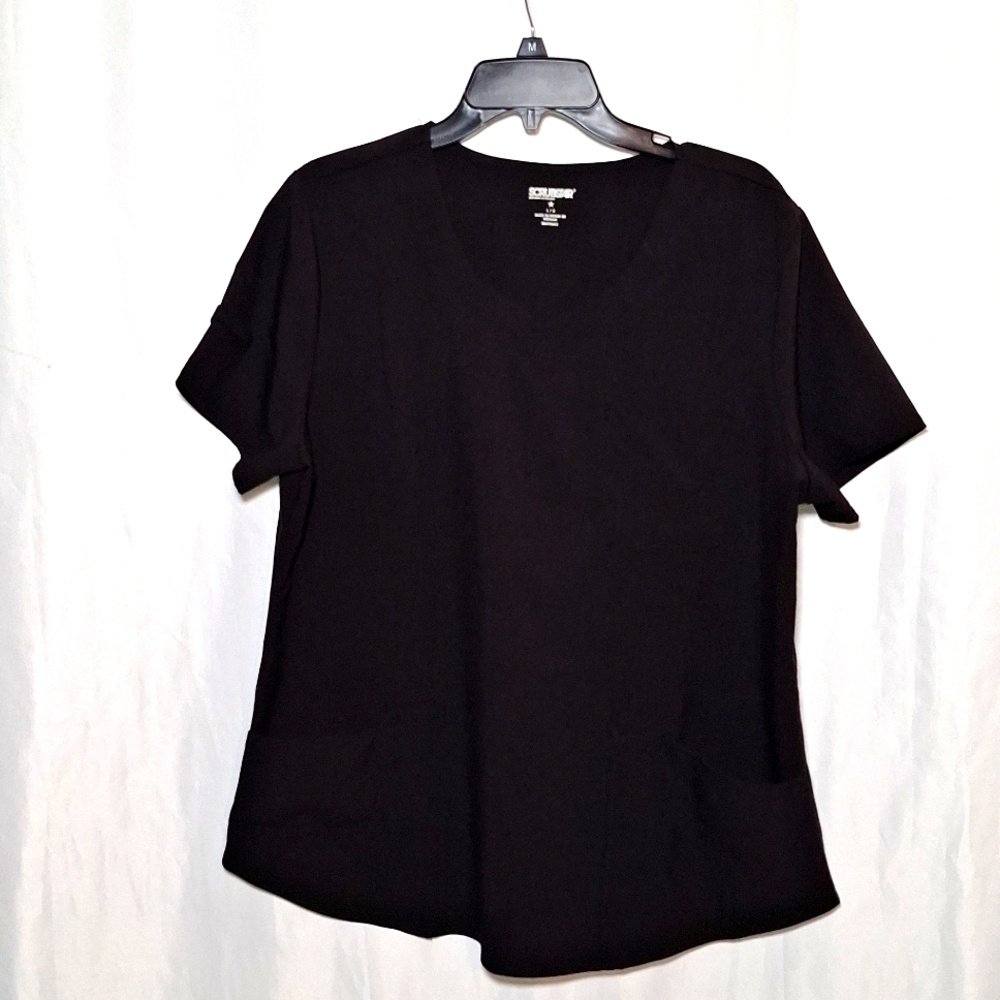 Scrubstar  Women’s Black Short-Sleeve Scrub Top with Pockets